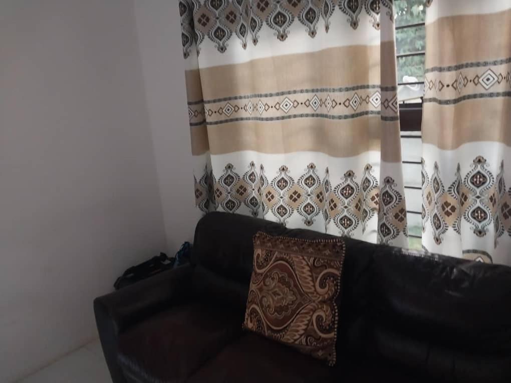 Emmrose Apartments Chingola Ngoại thất bức ảnh
