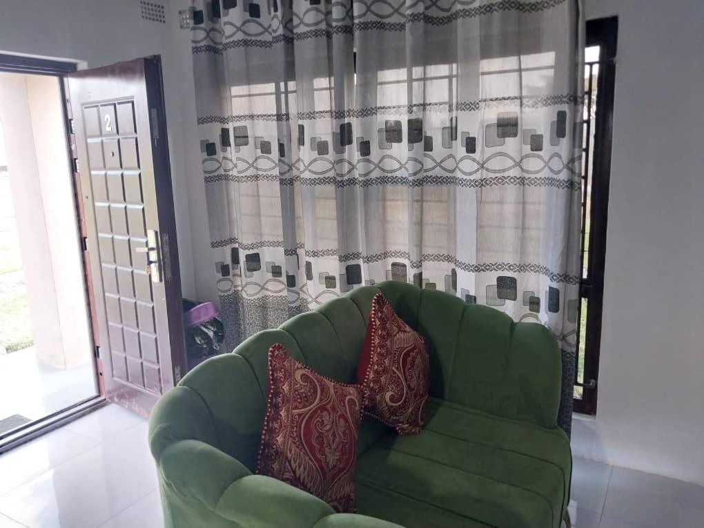 Emmrose Apartments Chingola Ngoại thất bức ảnh